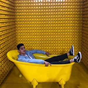 Meet your Posher, Marvin